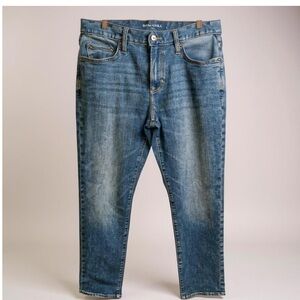 32X30 Men’s Banana Republic Athletic Fit Blue Jeans Great Condition Medium Wash